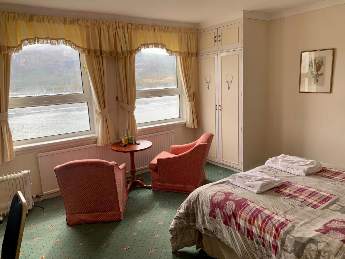 Lochalsh Hotel With Views To The Beautiful Isle Of Skye カイル・オブ・ロカルシュ エクステリア 写真