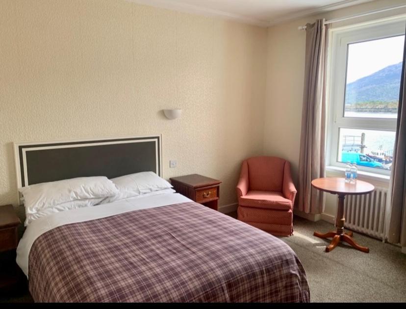 Lochalsh Hotel With Views To The Beautiful Isle Of Skye カイル・オブ・ロカルシュ エクステリア 写真