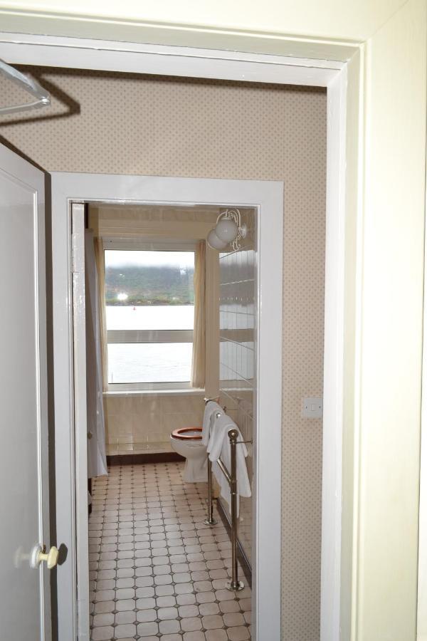 Lochalsh Hotel With Views To The Beautiful Isle Of Skye カイル・オブ・ロカルシュ エクステリア 写真